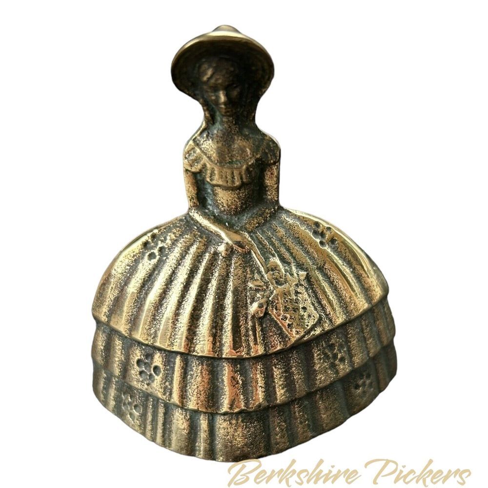 VINTAGE BELL SOLD BRASS HEAVY CRINOLINE LADY W/BASKET BONNET OLD PATINA‎ - Picture 4 of 4